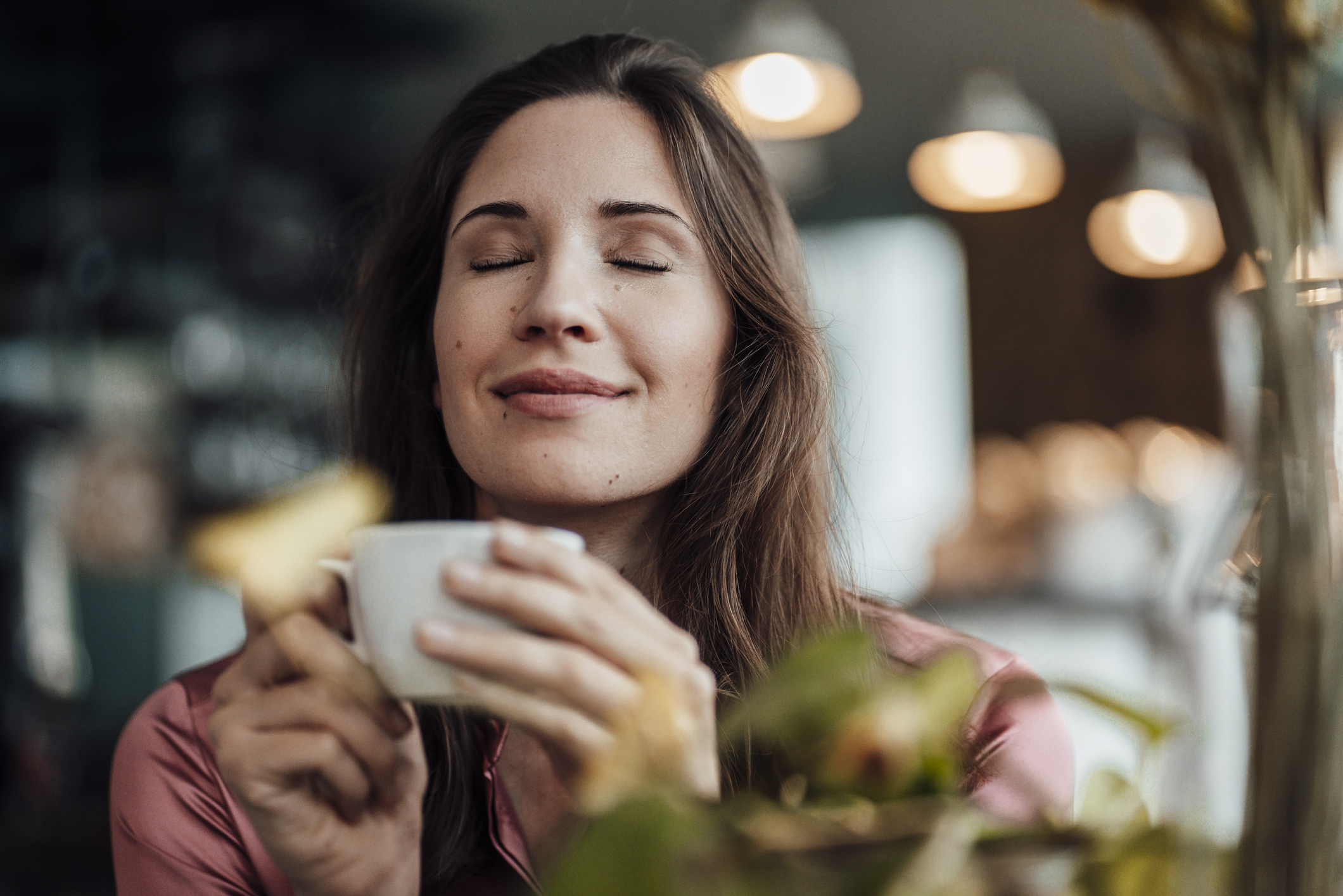 woman drinking coffee