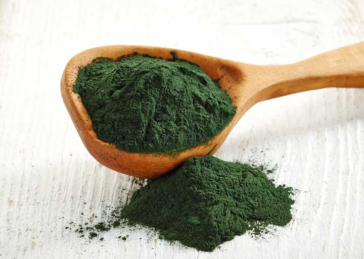 A spoonful of spirulina that lowers cholesterol naturally